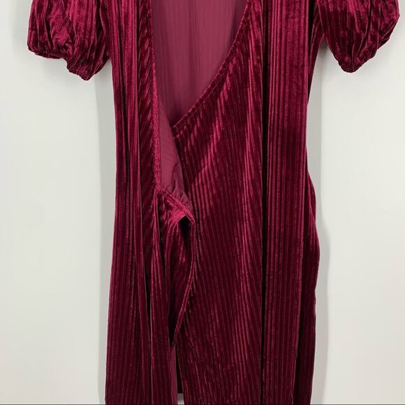 Privacy Please Maroon Velvet Wrap Dress Women’s Size Small NWOT - Picture 9 of 10